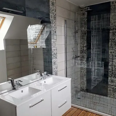 Au Mont Chez Nous # Jacuzzi & Sauna # * Pontorson