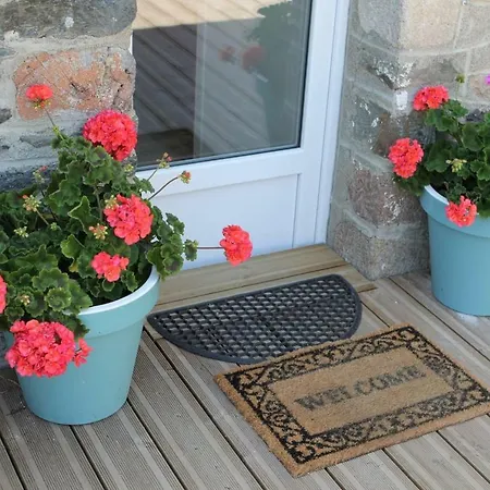 Au Mont Chez Nous # Jacuzzi & Sauna # Holiday home Pontorson