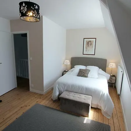 Au Mont Chez Nous # Jacuzzi & Sauna # Holiday home Pontorson