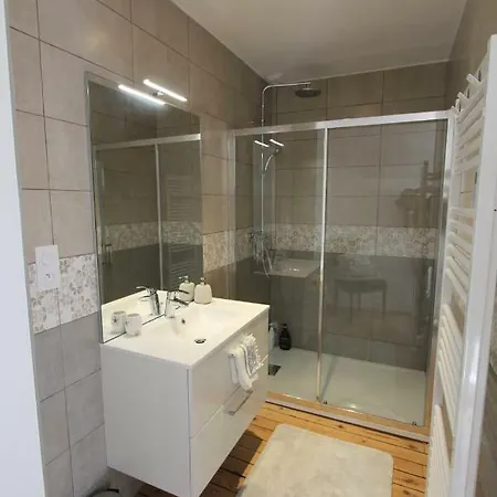 Au Mont Chez Nous # Jacuzzi & Sauna # Holiday home Pontorson