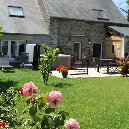 Au Mont Chez Nous # Jacuzzi & Sauna # Holiday home Pontorson