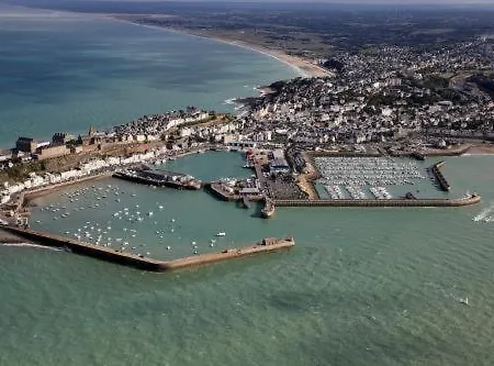 Au Mont Chez Nous Jaccuzi Et Sauna Hébergement de vacances