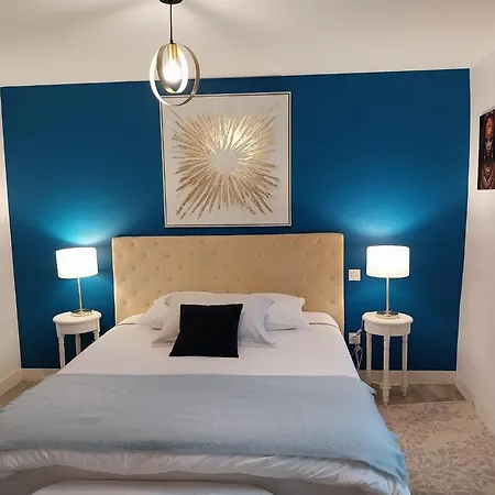 Au Mont Chez Nous # Jacuzzi&sauna # * Pontorson