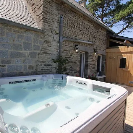 Au Mont Chez Nous Jaccuzi Et Sauna *