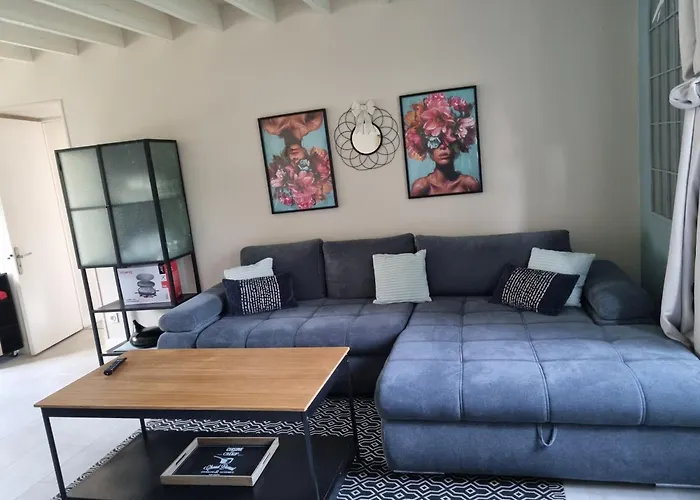 Au Mont Chez Nous # Jacuzzi&sauna # Ferienhaus Pontorson